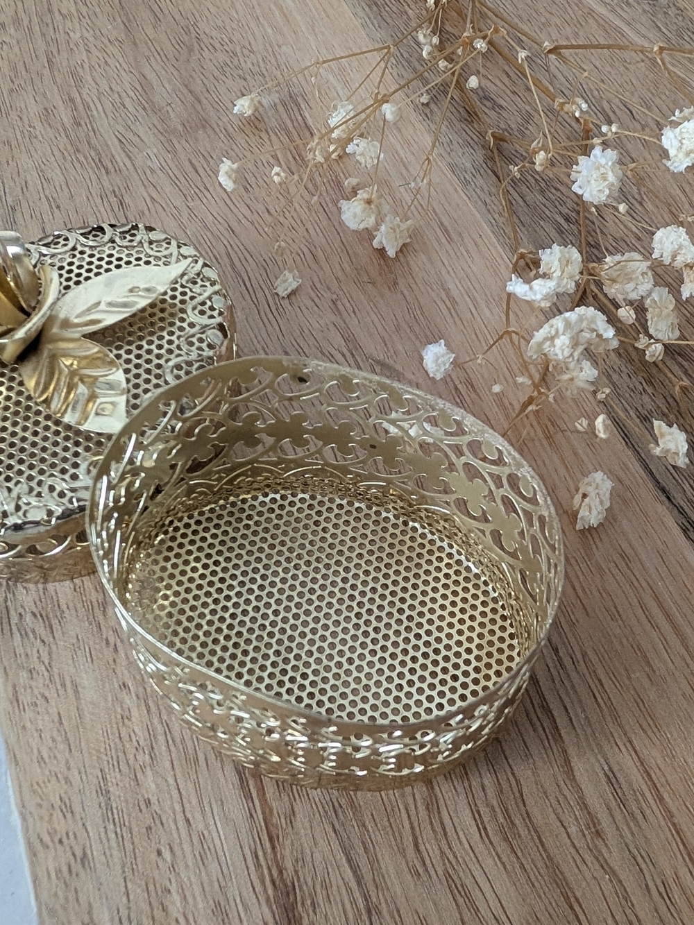 Gold Floral Trinket Box - Picture 4 of 4